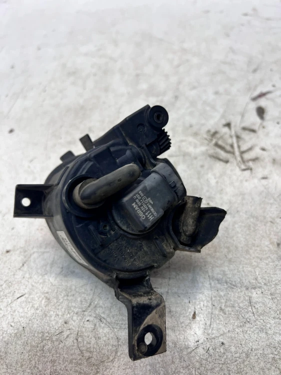 HALOGEN LAMPA PRZECIWMGIELNA LEWY PRZÓD AUDI A3 8P A4 B7 8E0941699C 1/26