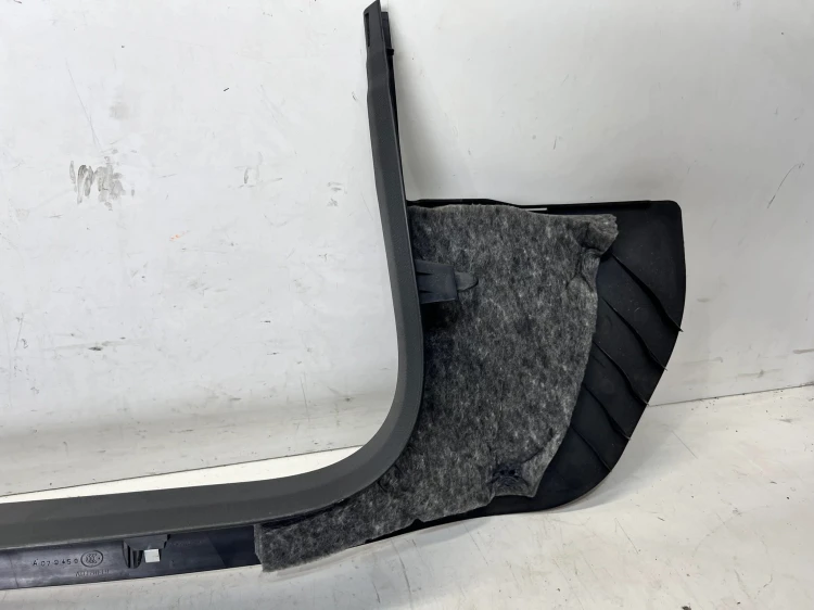 OSŁONA NAKŁADKA PROGU PRAWA AUDI A6 C8 4K1867272 4PK