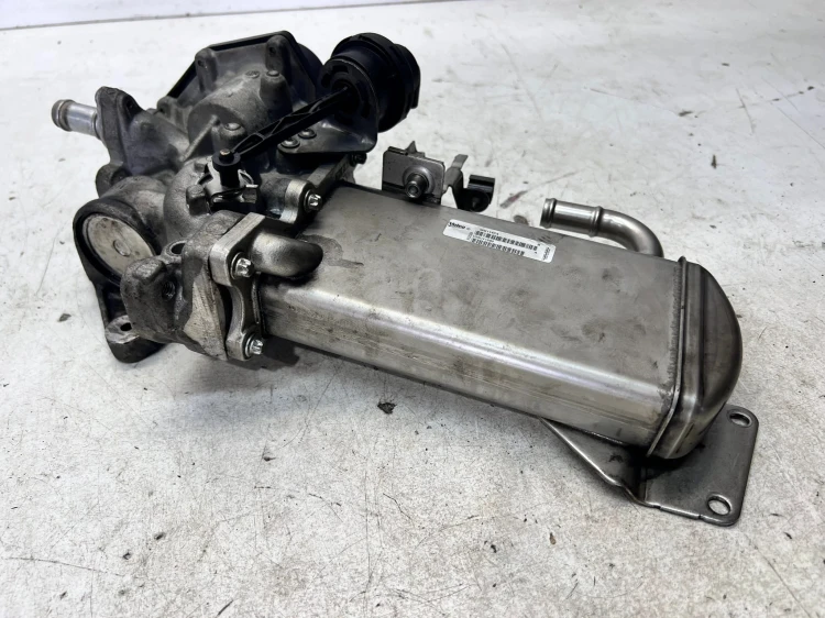 CHŁODNICA SPALIN EGR ZAWÓR AUDI VW SKODA SEAT VALEO VASV29048755