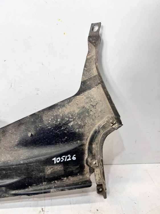 OSŁONA PODWOZIA LEWY TYŁ AUDI A4 B6 B7 8E0825215AN 105/26