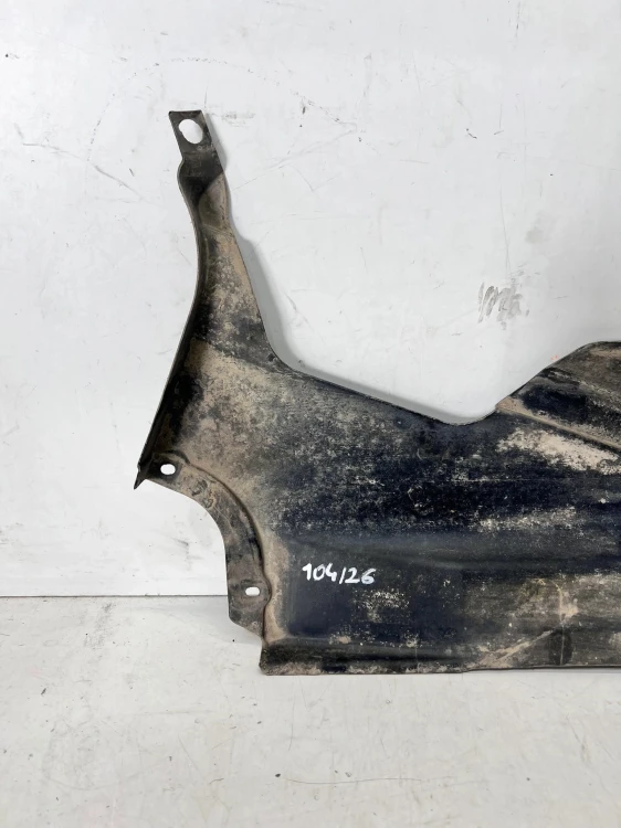 OSŁONA PODWOZIA AUDI A4 B6 B7 PRAWY TYŁ 8E0825216T 104/26