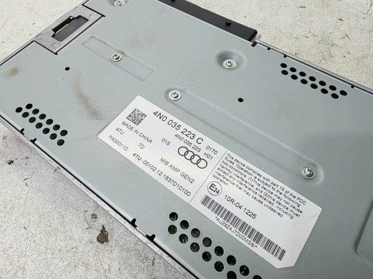WZMACNIACZ RADIA MIB BANG & OLUFSEN AUDI A6 C8 A7 4N0035223C