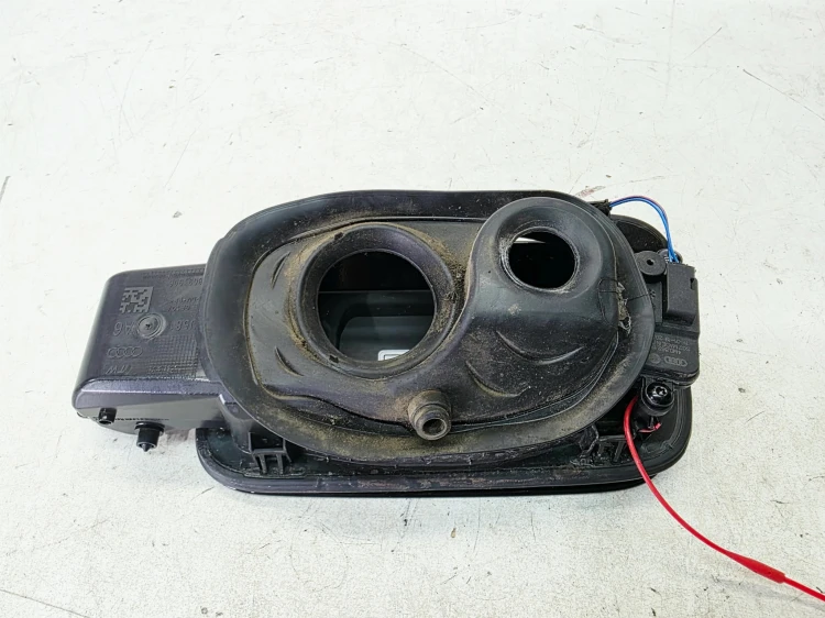KLAPKA WLEWU PALIWA AUDI A6 C8 4K0809906 4M0862153 LY9T