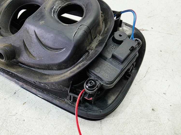 KLAPKA WLEWU PALIWA AUDI A6 C8 4K0809906 4M0862153 LY9T