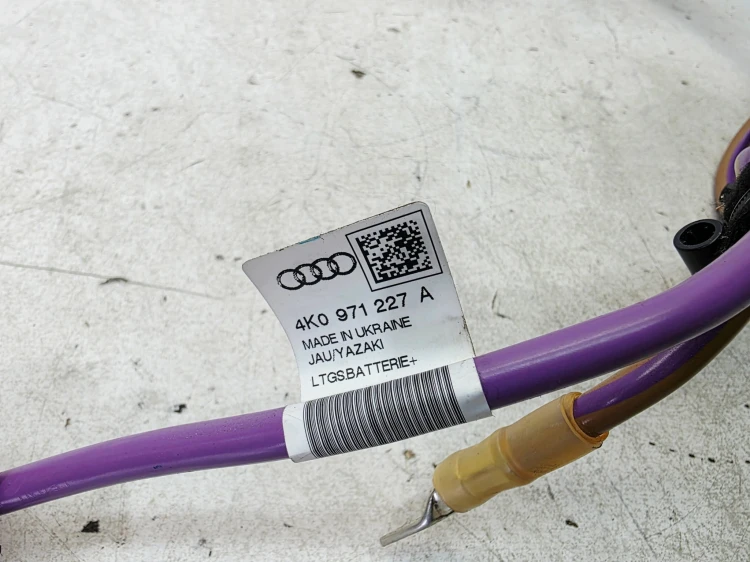 WIĄZKA PRZEWODÓW DO AKUMULATORA AUDI A6 C8 A7 4K0971227A