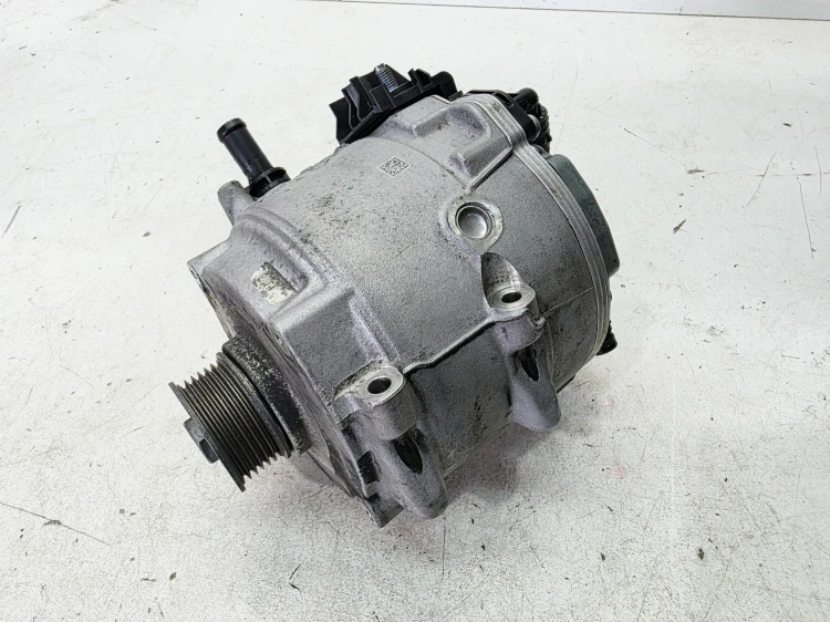ALTERNATOR ROZRUSZNIK CHŁODZONY CIECZĄ AUDI A6 C8 A7 A8 3.0 TDI 4N0903028H