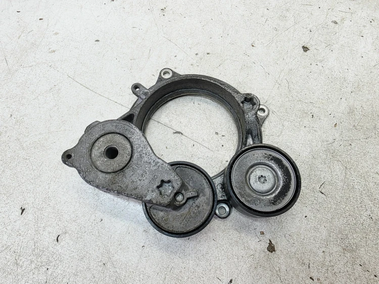 NAPINACZ PASKA ALTERNATORA AUDI A6 C8 A7 A8 D5 3.0 TDI 057903133AF