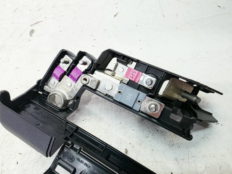 KLEMA PLUSOWA + BEZBPIECZNIKI AUDI A6 C8 A7 4K0915459D