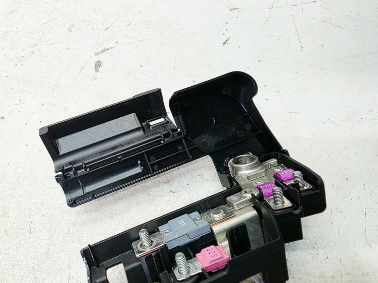 KLEMA PLUSOWA + BEZBPIECZNIKI AUDI A6 C8 A7 4K0915459D