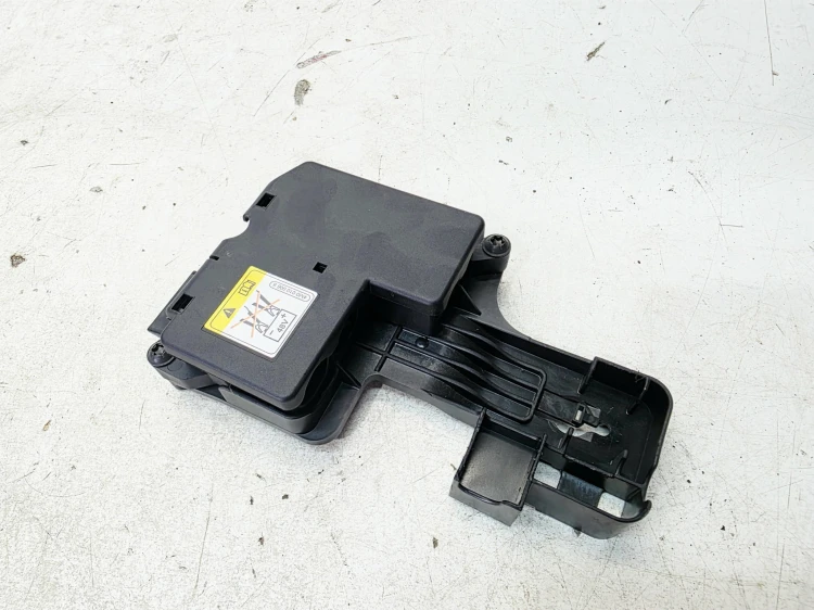 SKRZYNKA BEZPIECZNIKÓW AUDI A6 C8 A7 4K0907334