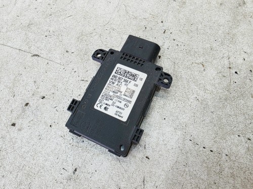 ASYSTENT ZMIANY PASA RUCHU MODUŁ AUDI A6 C8 4N0907566F