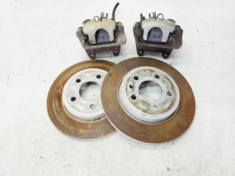 ZACISK ZACISKI HAMULCOWE LEWY +++ PRAWY TYŁ AUDI A4 B6 B7 288 MM KOMPLET