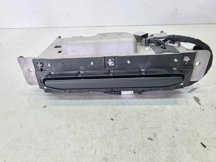 WYŚWIETLACZ WINDA EKRAN NAWIGACJI LCD AUDI Q7 4M 4M0857273A