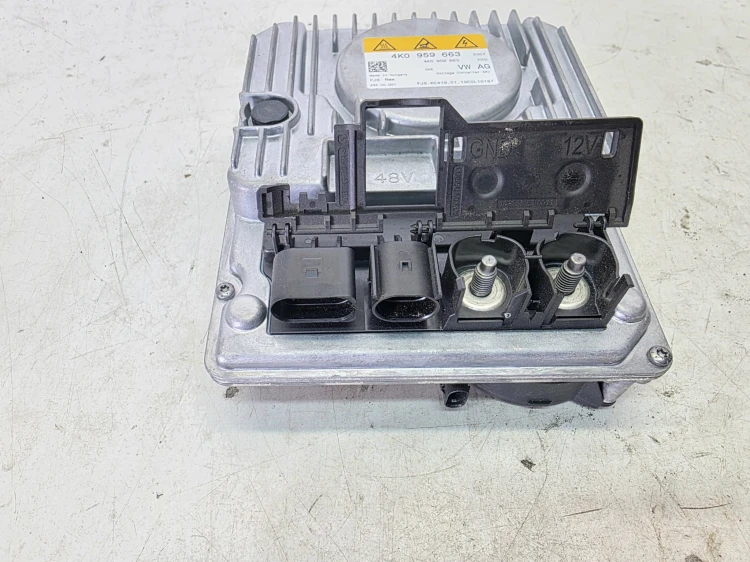 INWENTER PRZETWORNICA NAPIĘCIA AUDI A4 A5 A6 A7 A8 4K0959663