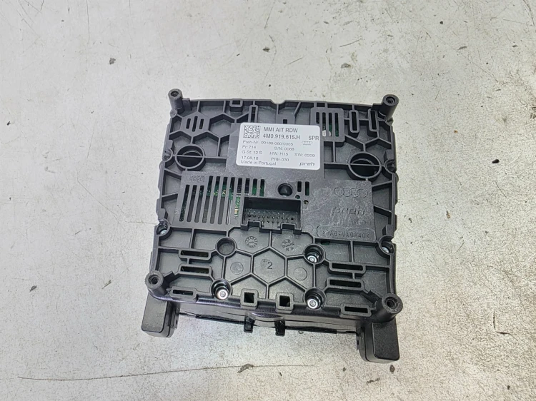 PANEL STEROWANIA RADIEM MMI AUDI Q7 4M 4M0919615H LEGALNY