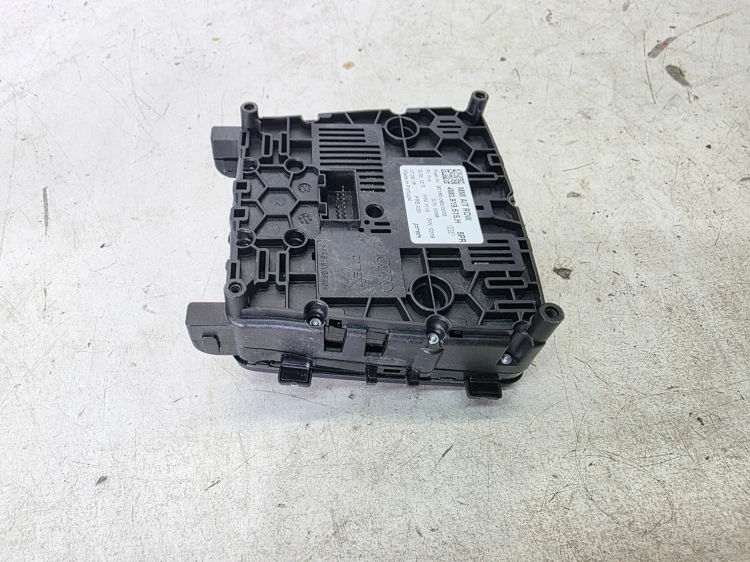 PANEL STEROWANIA RADIEM MMI AUDI Q7 4M 4M0919615H LEGALNY