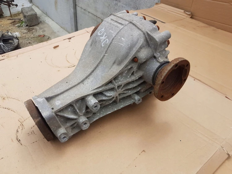 MOST DYFERENCJAŁ DYFER TYŁ AUDI A4 B8 S4 A5 S5 JKQ