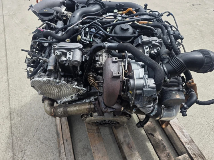 SILNIK KOMPLETNY AUDI A4 B7 A6 C6 3.0 TDI BKN 179412 KM ORYGINAŁ !! *1