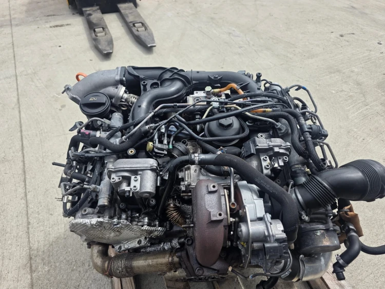 SILNIK KOMPLETNY AUDI A4 B7 A6 C6 3.0 TDI BKN 179412 KM ORYGINAŁ !! *1