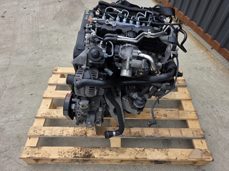 SILNIK KOMPLETNY AUDI A5 8T A4 B8 Q5 8R SEAT EXEO 2.0 TDI CAG CAGA *2*!!!