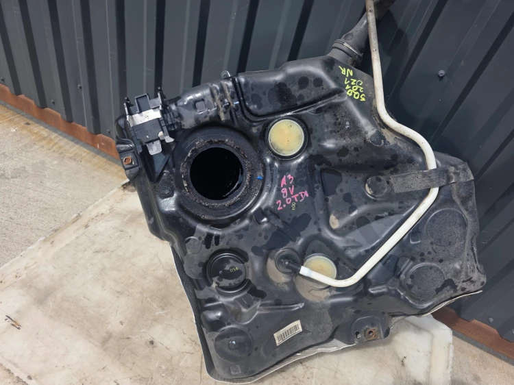 BAK ZBIORNIK PALIWA AUDI A4 B8 A5 8T 8T0201021EL 2.0 DIESEL