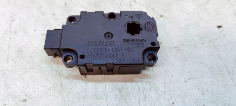 SILNICZEK NAGRZEWNICY AUDI A6 C7 A7 ZBAT0045D09 AT *6*