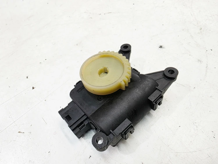SILNICZEK NAGRZEWNICY AUDI VOLKSWAGEN SEAT SKODA 6Q0907511D