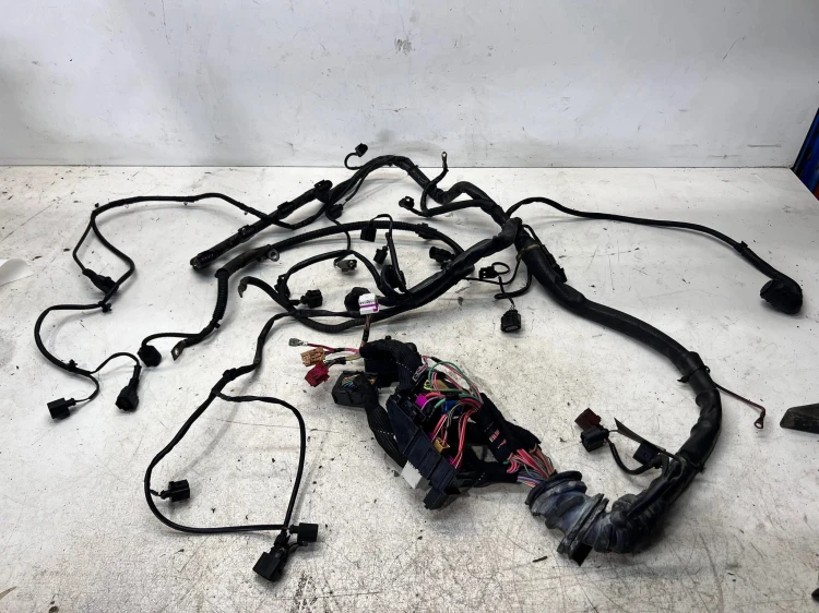 WIĄZKA INSTALACJA SILNIKA AUDI A4 B7 2.0 TFSI 8E1971074CE