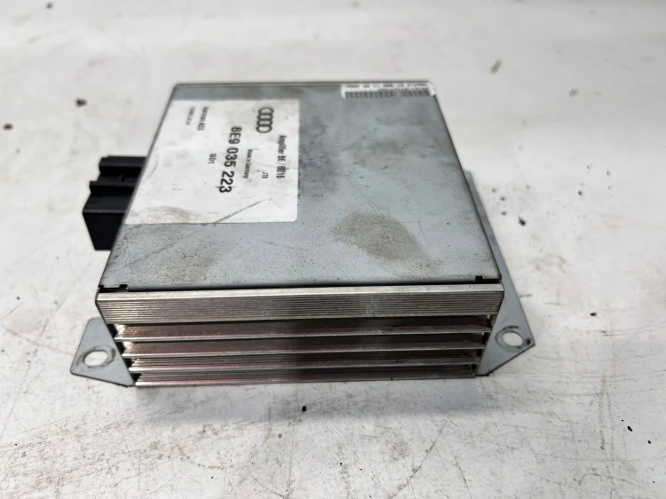 WZMACNIACZ SUBWOOFER AUDI A4 B7 8E9035223