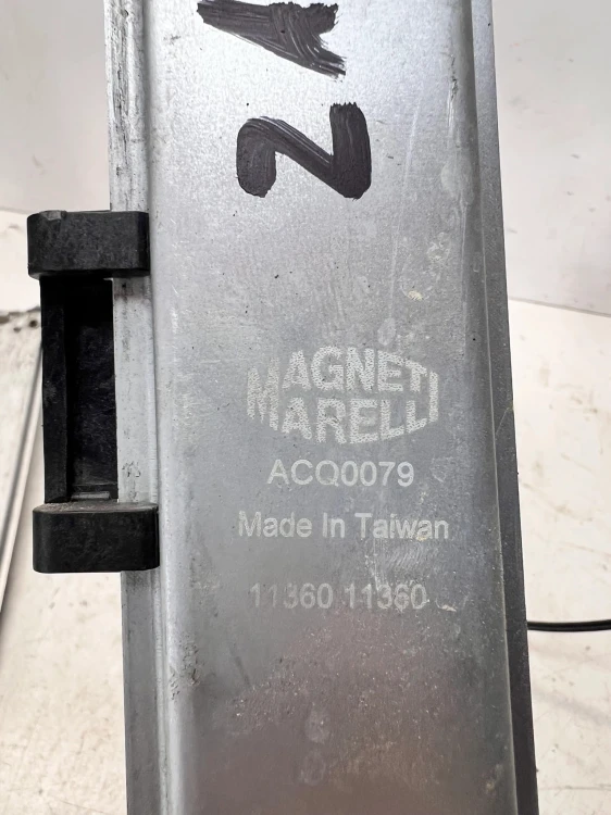 MECHANIZM SZYBY LEWY PRZÓD AUDI A4 B6 B7 ZAMIENNNIK MAGNETI MARELLI