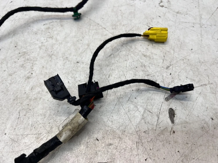 WIĄZKA INSTALACJA DRZWI PRZEDNICH AUDI A4 B7 8E1971029AA