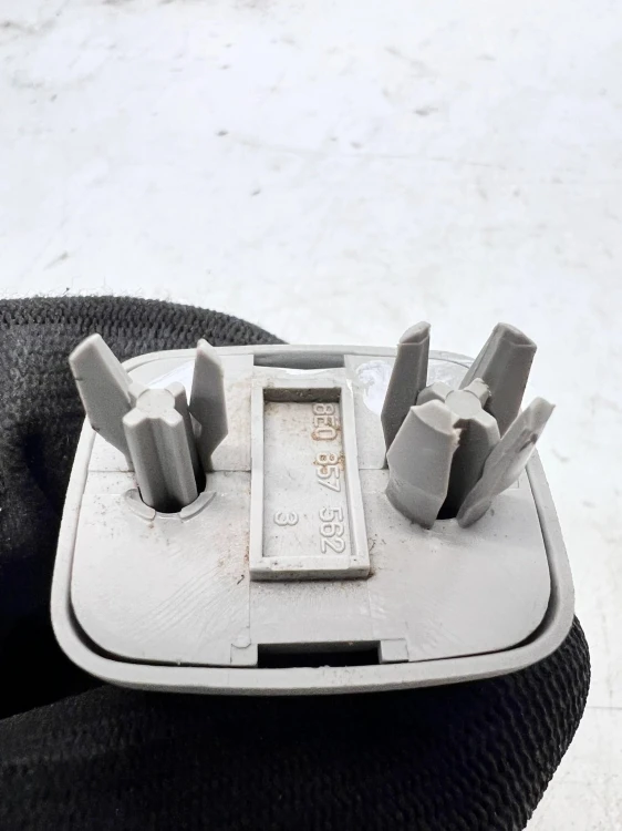 UCHWYT HACZYK OSŁONY AUDI A4 B6 SZARY 8E0857562 1/26