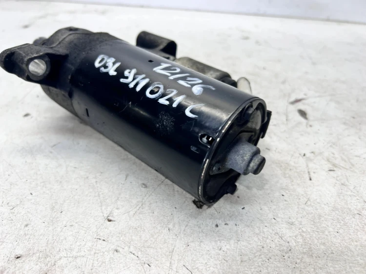 ROZRUSZNIK AUDI A4 B8 A5 8T Q5 8R 2.0 TDI 03L911021C 12/26