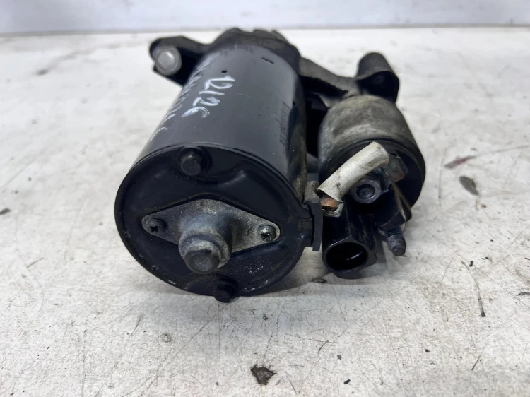 ROZRUSZNIK AUDI A4 B8 A5 8T Q5 8R 2.0 TDI 03L911021C 12/26