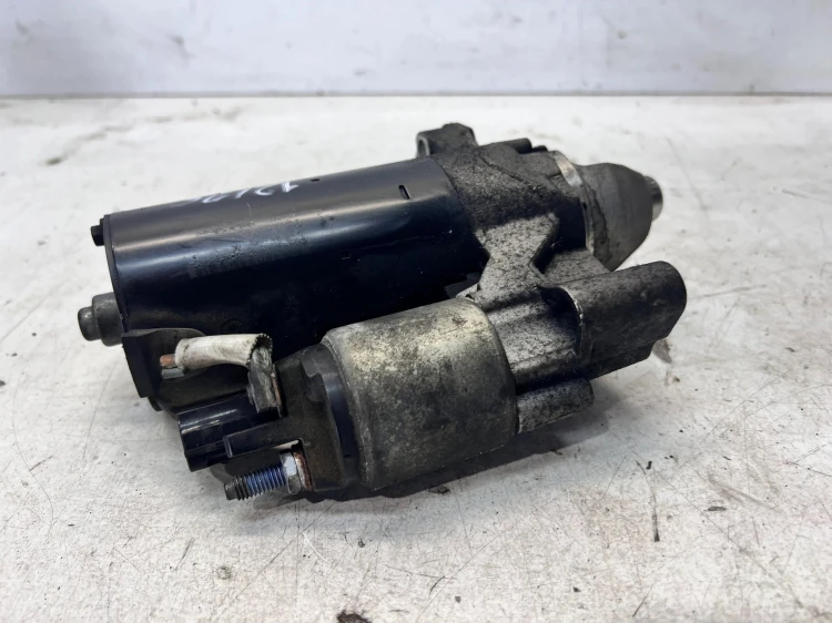 ROZRUSZNIK AUDI A4 B8 A5 8T Q5 8R 2.0 TDI 03L911021C 12/26