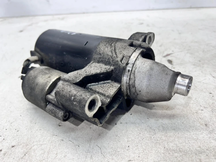 ROZRUSZNIK AUDI A4 B8 A5 8T Q5 8R 2.0 TDI 03L911021C 12/26