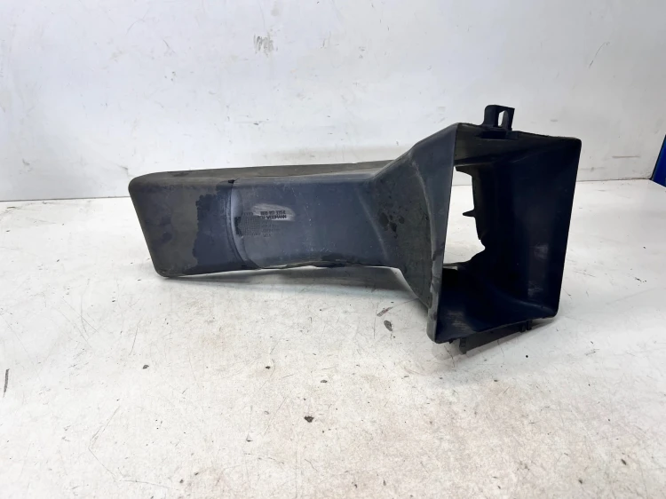 KIEROWNICA POWIETRZA LEWA AUDI A4 B7 2.0 TFSI 8E0117335K