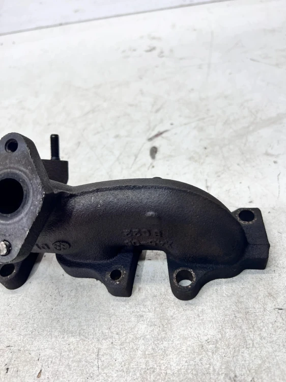 KOLEKTOR WYDECHOWY AUDI A4 B8 A5 8T 8R 8R A6 C7 LIFT 2.0 TDI 03L253033A