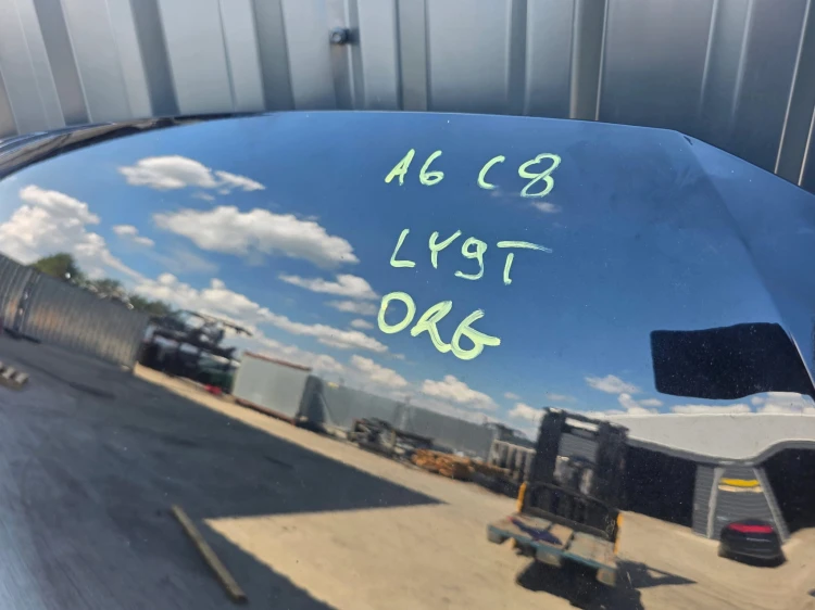 MASKA POKRYWA SILNIKA AUDI A6 C8 LY9T ORYGINAŁ !!!