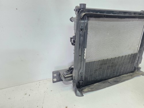 CHŁODNICE WENTYLATOR OBUDOWA ŻALUZJA AUDI Q4 E-TRON 1EA121203C 1EA959455C