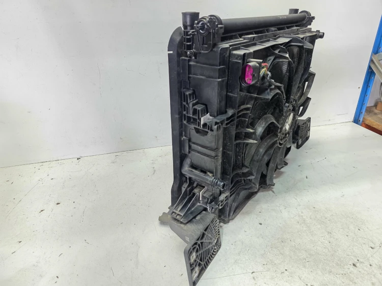 CHŁODNICE WENTYLATOR OBUDOWA ŻALUZJA AUDI Q4 E-TRON 1EA121203C 1EA959455C
