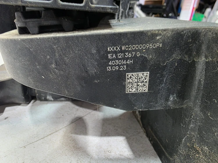 CHŁODNICE WENTYLATOR OBUDOWA ŻALUZJA AUDI Q4 E-TRON 1EA121203C 1EA959455C