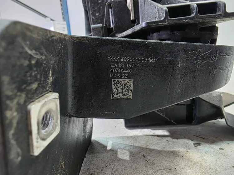 CHŁODNICE WENTYLATOR OBUDOWA ŻALUZJA AUDI Q4 E-TRON 1EA121203C 1EA959455C