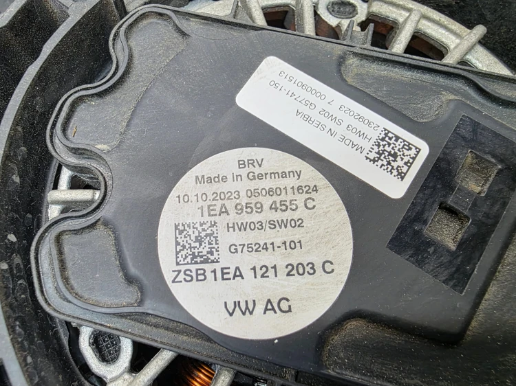 CHŁODNICE WENTYLATOR OBUDOWA ŻALUZJA AUDI Q4 E-TRON 1EA121203C 1EA959455C