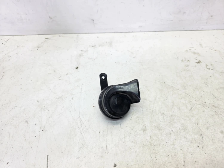 KLAKSON SYGNAŁ LOW LEWY AUDI Q4 E-TRON 8X0951221A 11A951107
