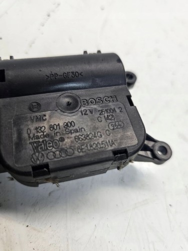 SILNICZEK NAGRZEWNICY AUDI A4 B6 B7 8E1820511A