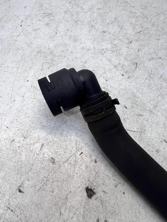 WĄŻ RURA WODY AUDI Q3 8U SKODA SEAT VW 7N0122073T
