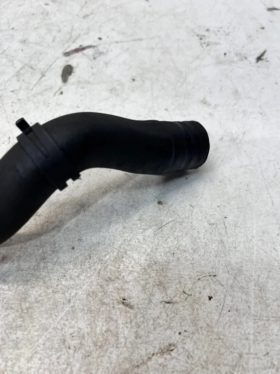WĄŻ RURA WODY AUDI Q3 8U SKODA SEAT VW 7N0122073T