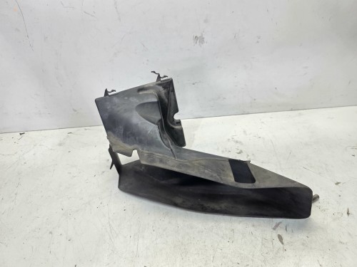 KIEROWNICA POWIETRZA PRAWA AUDI A4 B7 3.0 TDI 8E0117336J
