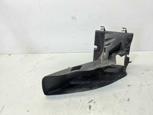 KIEROWNICA POWIETRZA LEWA AUDI A4 B7 3.0 TDI 8E0117335Q